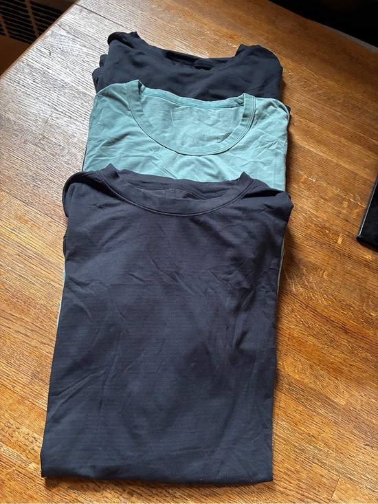 lululemon athletica Other - lululemon athletica Men's Short Sleeve Tees - Black & Teal